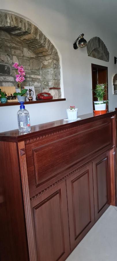 Garden Guest House Пермети Экстерьер фото